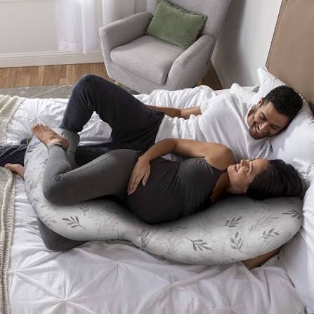 Best pregnancy pillows U-shaped, wedge, and full-body options compared